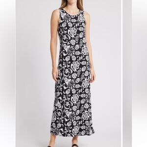 Vince Camuto black and white sleeveless maxi dress S